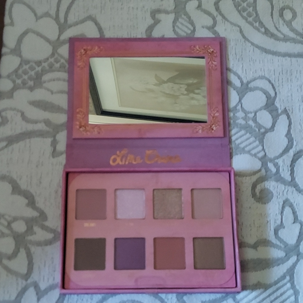 Eyeshadow